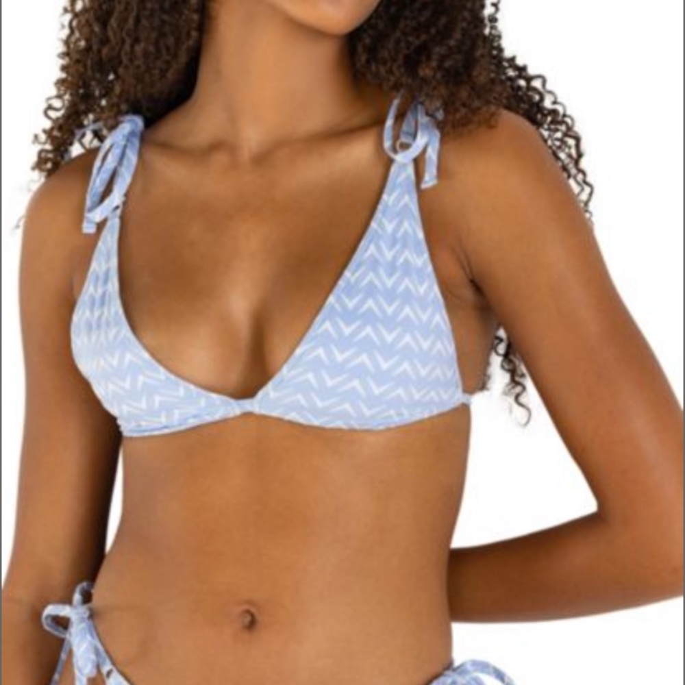 Revel Rey WOMEN’s VICTORIA BLUE & WHITE V-PRINT BIKINI TOP Size- XS, M